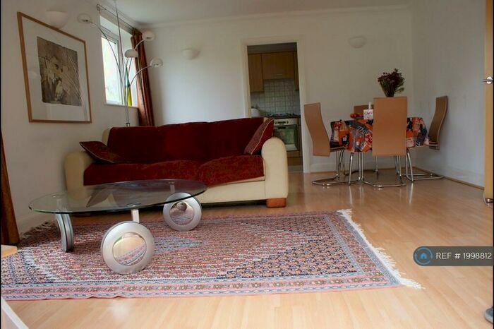 2 Bedroom Flat To Rent In Onega Gate, London, SE16