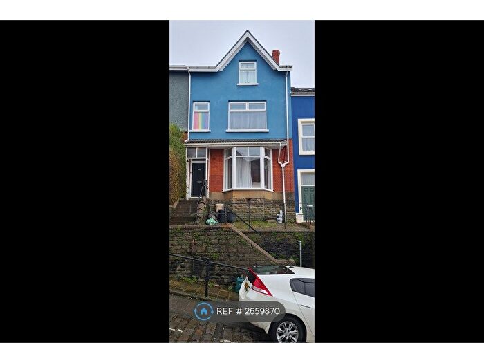 7 Bedroom Terraced House To Rent In Constitution Hill, Swansea, SA1