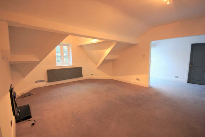 2 Bedroom Apartment To Rent In Lowther Terrace, Lytham, FY8