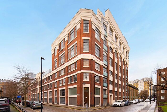 2 Bedroom Flat For Sale In Boyd Street, London, E1