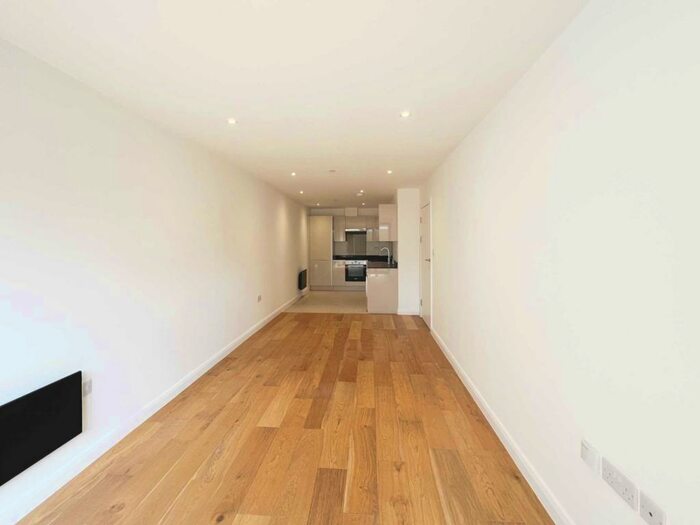 1 Bedroom Flat To Rent In High Street, New Malden, KT3