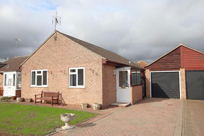 2 Bedroom Bungalow For Sale In Risby Close, Clacton On Sea, CO16