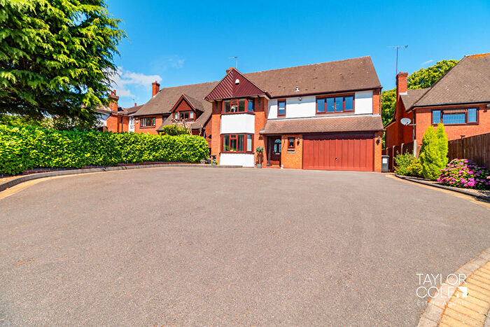 5 Bedroom Detached House For Sale In Lichfield Road, Hopwas, B78