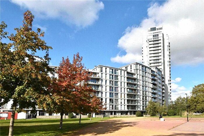3 Bedroom Apartment To Rent In The Crescent, Seager Place, Deptford, London, SE8