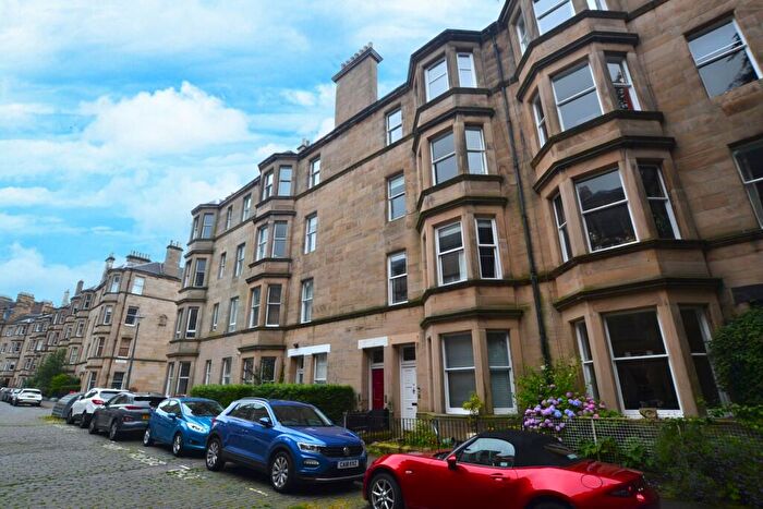2 Bedroom Flat To Rent In Bruntsfield Gardens, Edinburgh, EH10