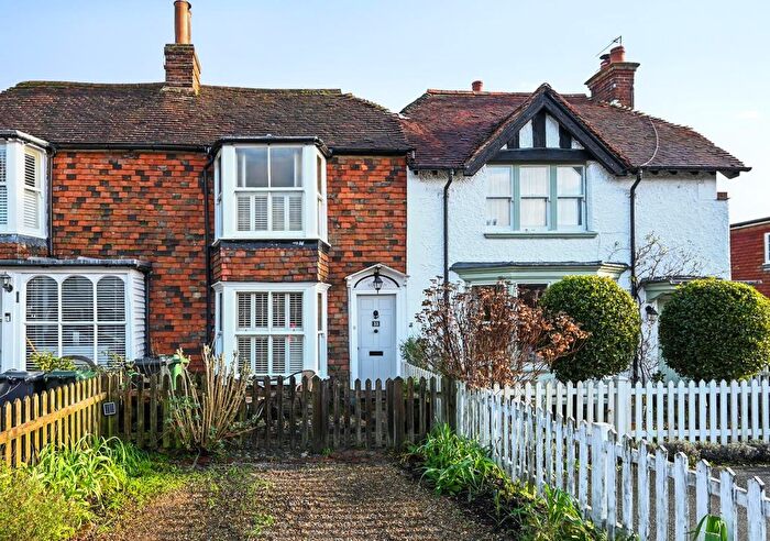 2 Bedroom Cottage For Sale In The Street, Appledore, Kent, TN26