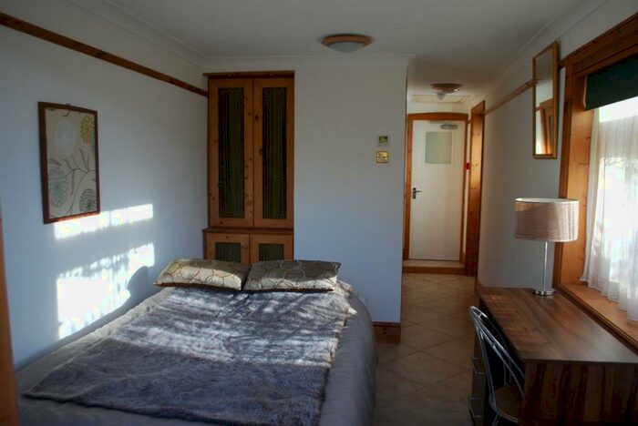 1 Bedroom Flat To Rent In Studio - Kes, SL1