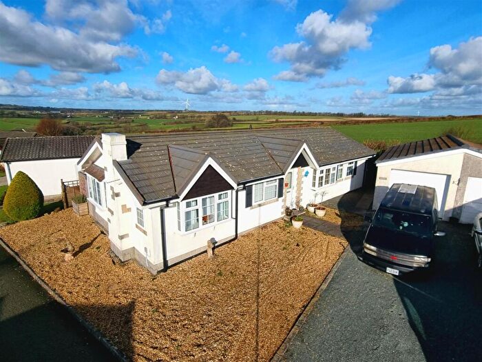 3 Bedroom Park Home For Sale In Congdons Shop, PL15