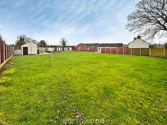 3 Bedroom Bungalow For Sale In Mosscroft Lane, Hatfield Woodhouse, Doncaster, DN7