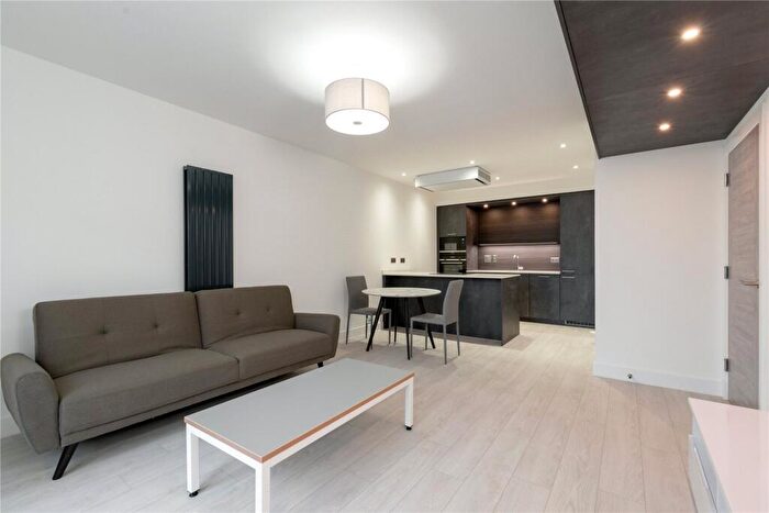 1 Bedroom Apartment To Rent In Shoemakers Square, Edinburgh, EH8