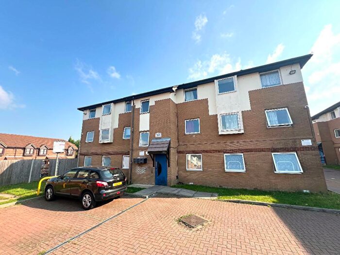 1 Bedroom Apartment For Sale In Milliners Way, Biscot Mill, Luton, Bedfordshire, LU3