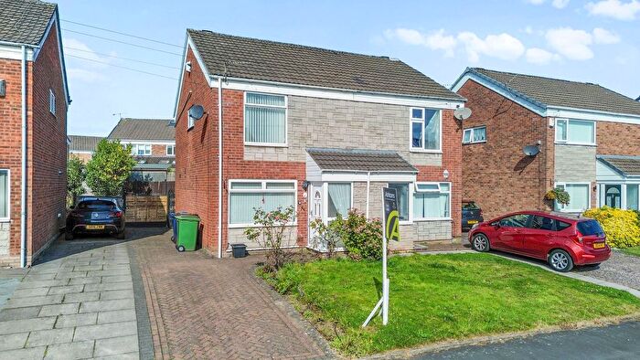 3 Bedroom Semi-Detached House For Sale In Chelmarsh Avenue, Ashton-In-Makerfield, WN4