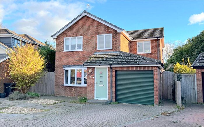 4 Bedroom Detached House For Sale In Donnington Drive, Mudeford, Christchurch, Dorset, BH23