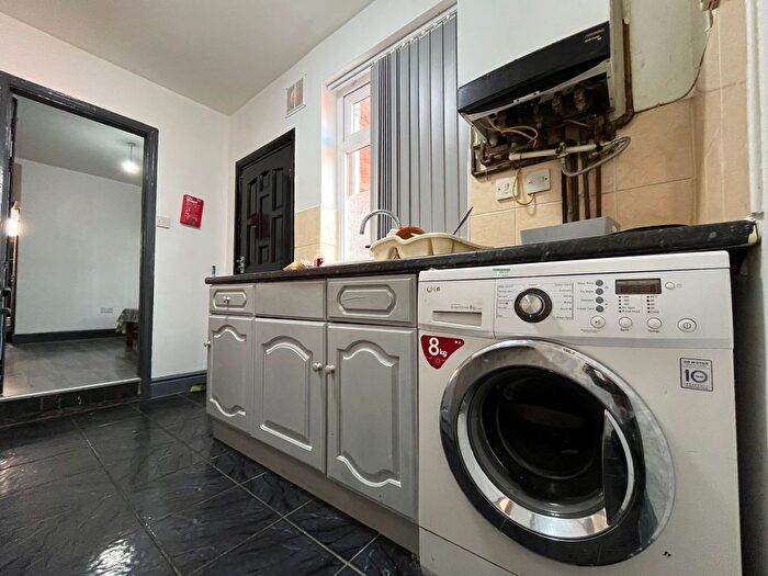 4 Bedroom Terraced House To Rent In Princess Street, Folleshill, Coventry, CV6