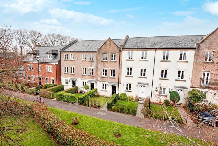 3 Bedroom Terraced House To Rent In Watson Place, Exeter, EX2