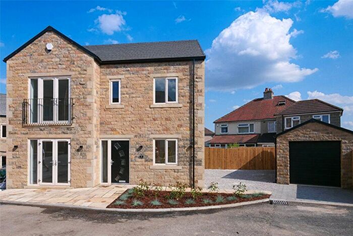 5 Bedroom Detached House To Rent In Brant Moor Mews, Baildon, Shipley, West Yorkshire, BD17