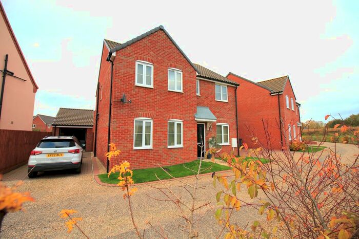 4 Bedroom Detached House To Rent In Edith Cavell Close, Wymondham, NR18