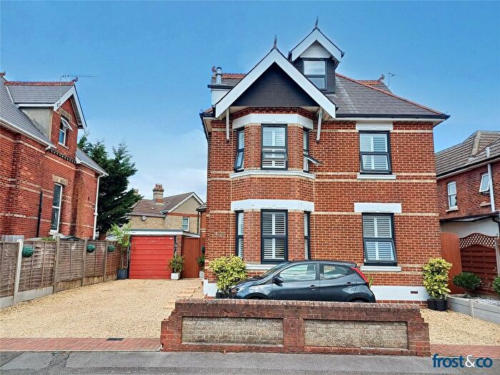 4 Bedroom Detached House For Sale In Alexandra Road, Lower Parkstone, Poole, Dorset, BH14