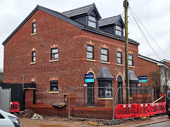 4 Bedroom Town House For Sale In Terence Street, Newton Heath, Manchester, M40
