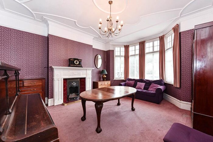 4 Bedroom Terraced House For Sale In Byron Road, Ealing, W5