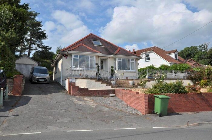 4 Bedroom Bungalow For Sale In Ferry Road, Kidwelly, SA17