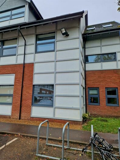 1 Bedroom Flat To Rent In The Chestnuts, St Ives, PE27