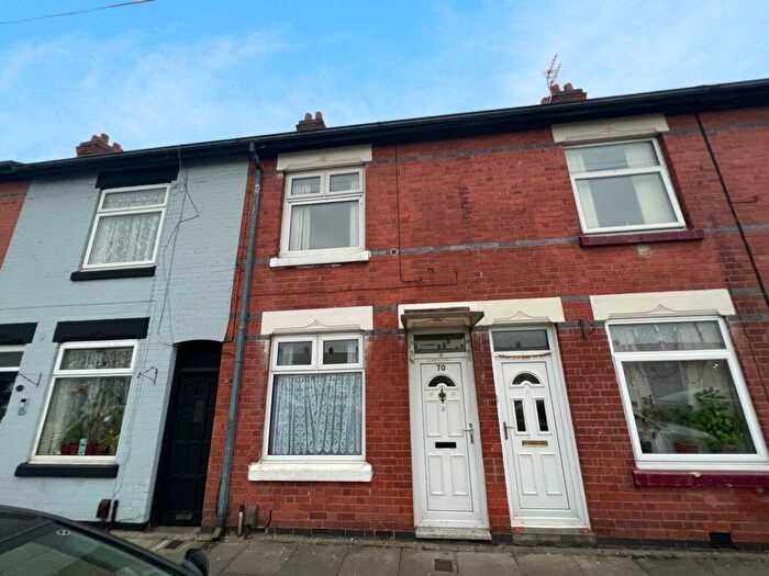 3 Bedroom Terraced House To Rent In MacDonald Road, Leicester, LE4