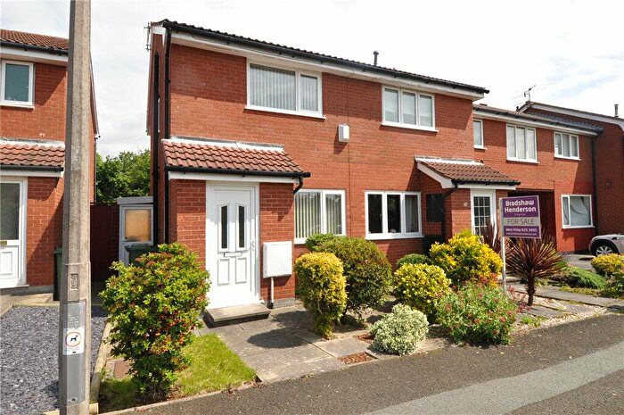 2 Bedroom End Of Terrace House To Rent In Kale Close, West Kirby, Wirral, CH48