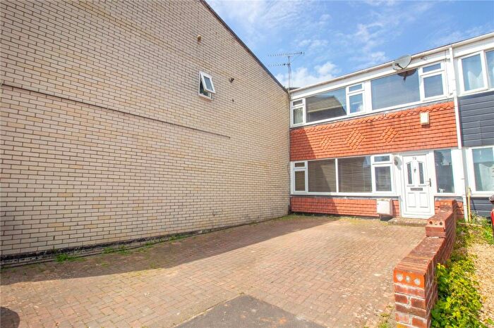 4 Bedroom End Of Terrace House For Sale In Bifield Road, Stockwood, BS14