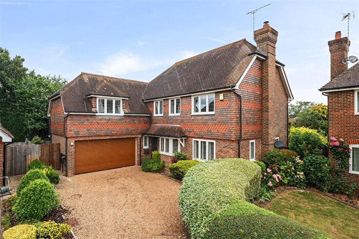 5 Bedroom Detached House For Sale In Woodcocks, Headcorn, TN27