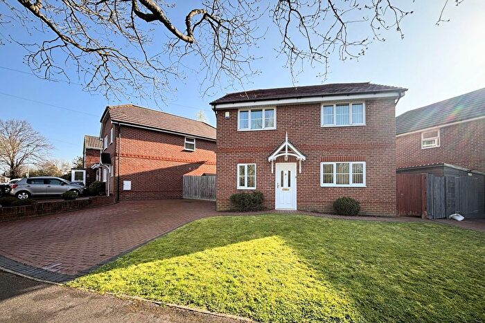 3 Bedroom Detached House For Sale In Rowallan Avenue, Gosport, PO13