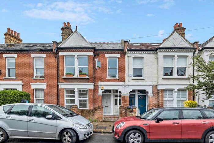 2 Bedroom Flat To Rent In Lambrook Terrace, London, SW6