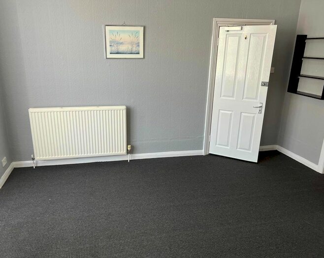 Studio To Rent In Eastern Road, Romford, RM1