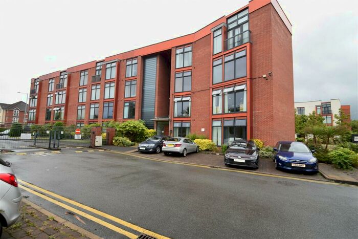 2 Bedroom Flat To Rent In Lauriston Close, Manchester, M22