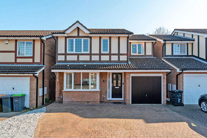 4 Bedroom Detached House For Sale In Osprey Close, Kempston, Bedford, Bedfordshire, MK42