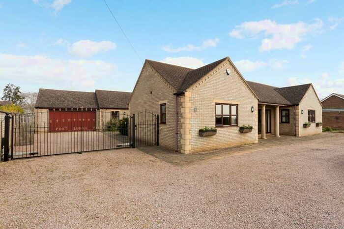 3 Bedroom Bungalow For Sale In Post Lodge Villa, Elton Road, Stibbington, Peterborough, PE8