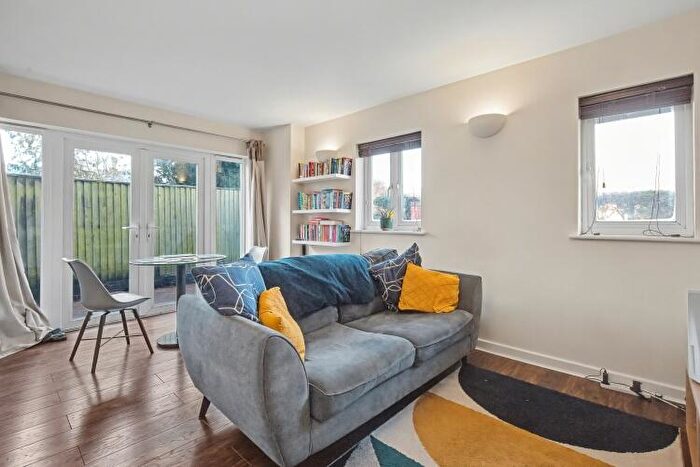 2 Bedroom Apartment To Rent In Banbury Road Oxford, OX2