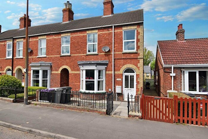 4 Bedroom End Of Terrace House For Sale In Eastfield Road, Louth, LN11