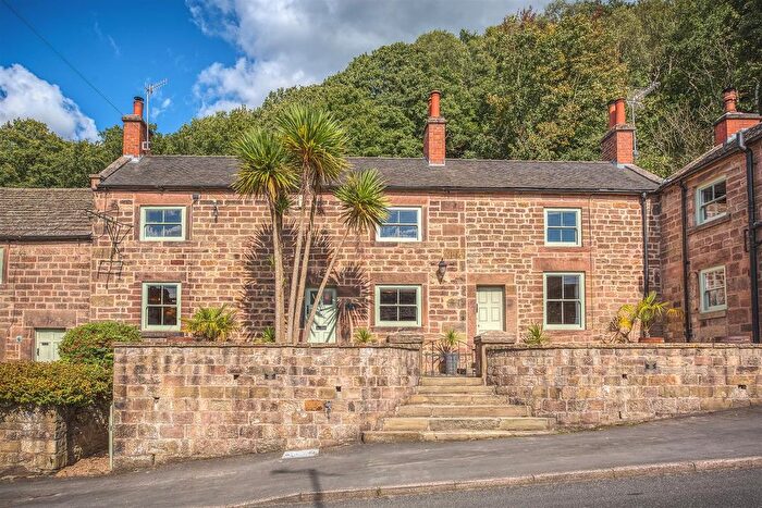 4 Bedroom Property For Sale In Main Road, Whatstandwell, Matlock, DE4