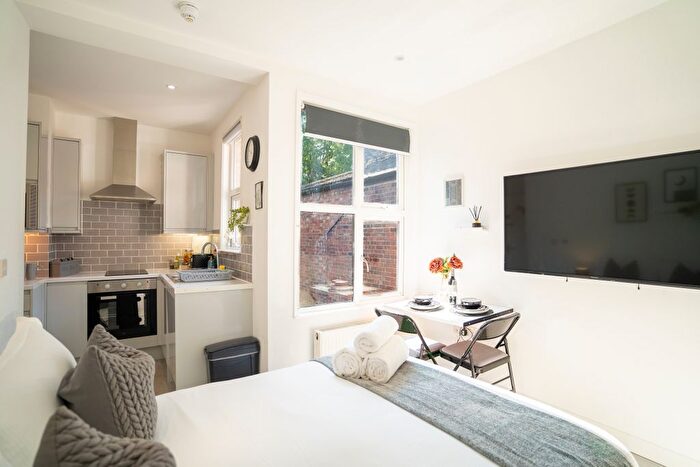 Studio To Rent In Lowlands Road, Harrow, HA1