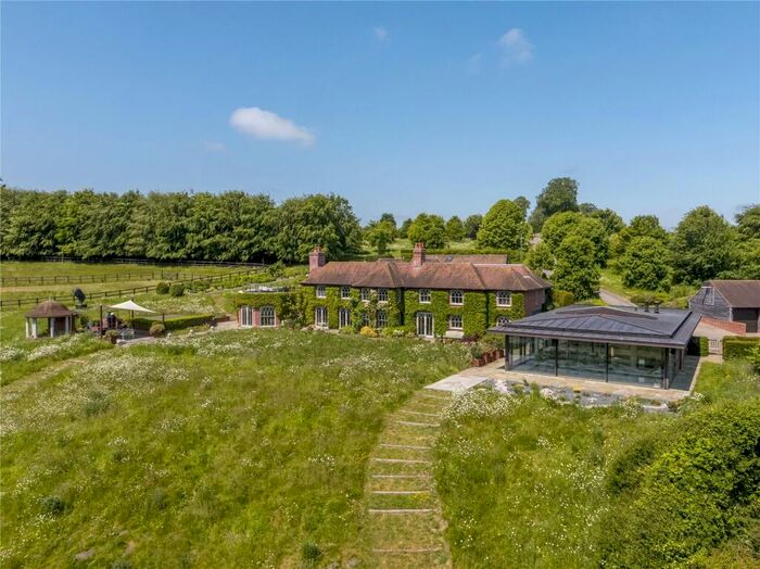 7 Bedroom Detached House For Sale In Lower Preshaw Lane, Upham, Hampshire, SO32