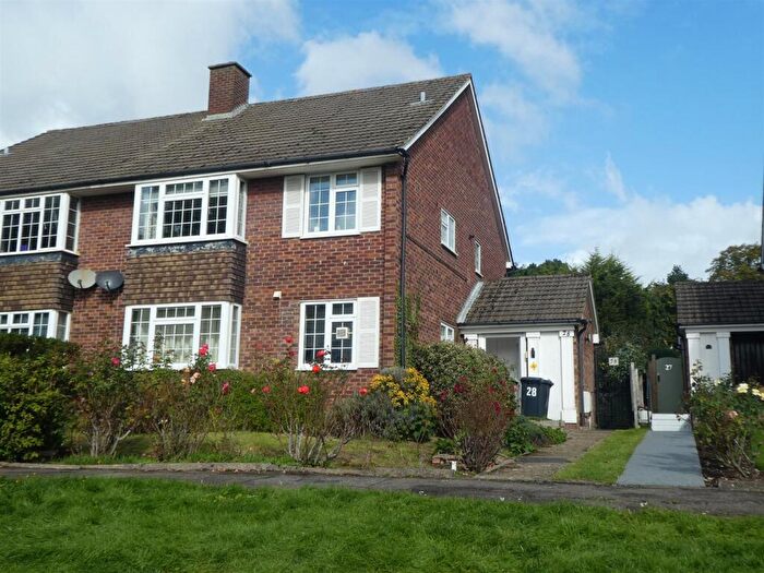 2 Bedroom Maisonette To Rent In Sandringham Road, EN6