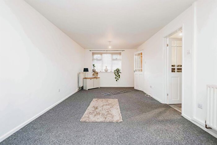 3 Bedroom Terraced House For Sale In Church Walk, Rowley Regis, B65