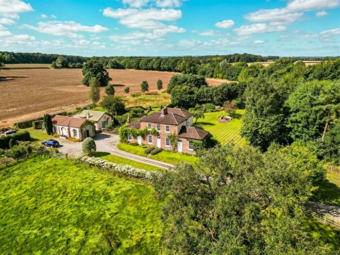 4 Bedroom Detached House To Rent In Croft On Tees, Darlington, DL2