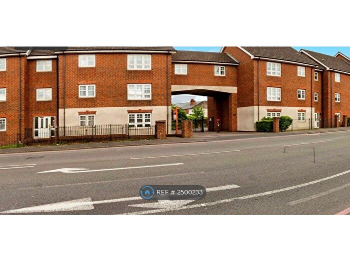 2 Bedroom Flat To Rent In Kellner Gardens, West Midlands, B69