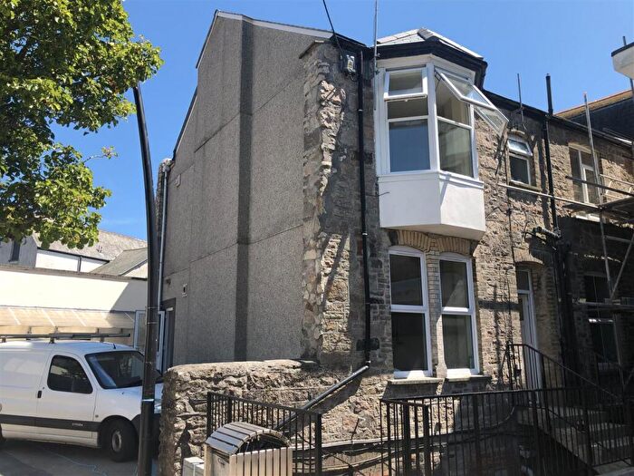 2 Bedroom Apartment To Rent In Grants Walk, St Austell, PL25
