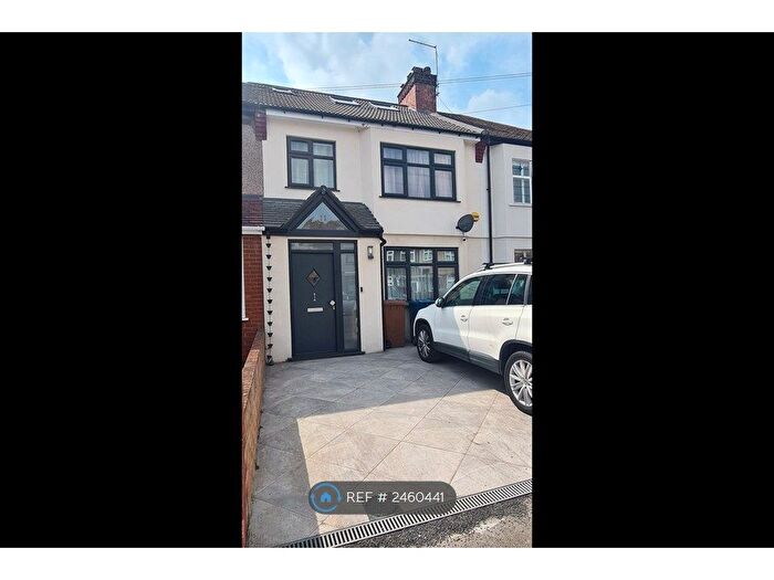 4 Bedroom Terraced House To Rent In Walton Road, Harrow, HA1