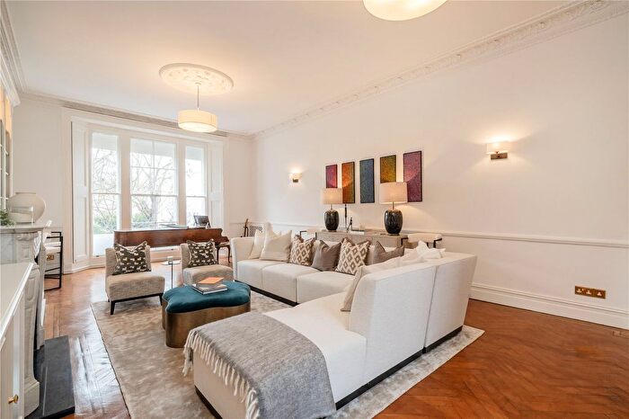 4 Bedroom Detached House To Rent In Palace Gardens Terrace, London, W8