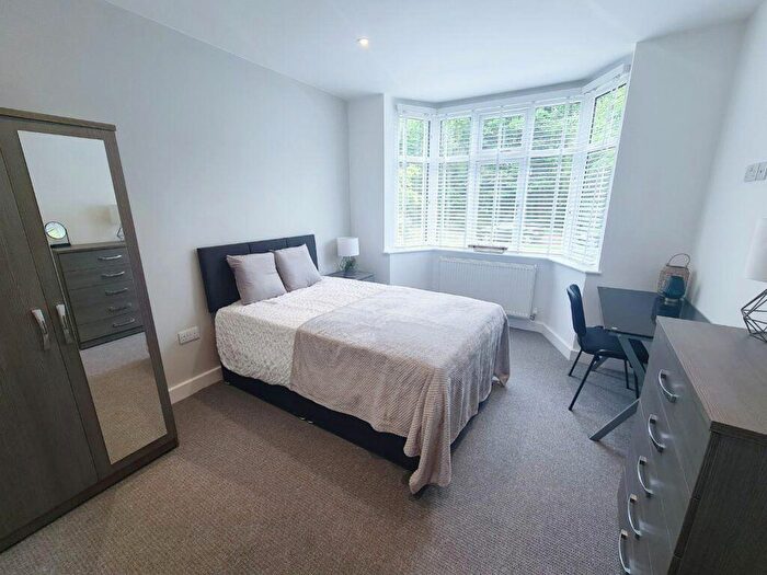 5 Bedroom Property To Rent In Kedleston Old Road, DE22