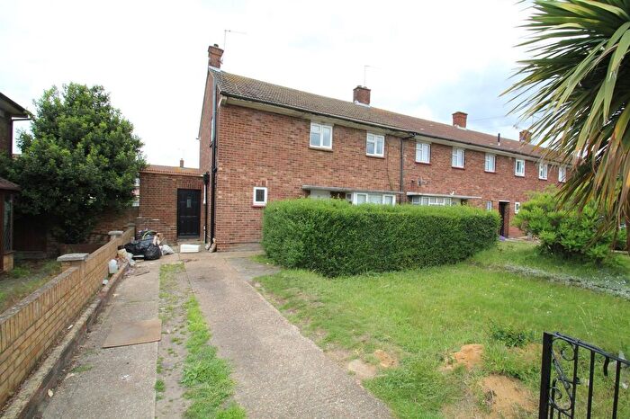 4 Bedroom End Of Terrace House To Rent In Lavender Rise, West Drayton, UB7